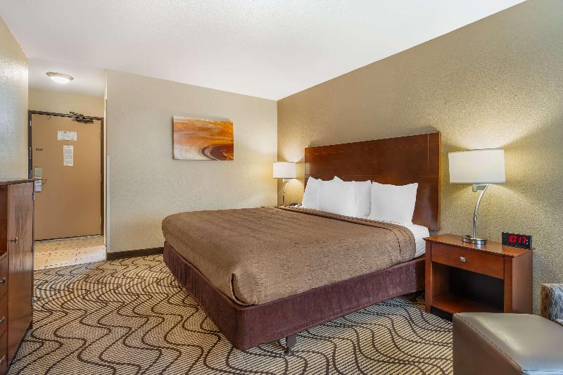Best Western John Muir Inn image