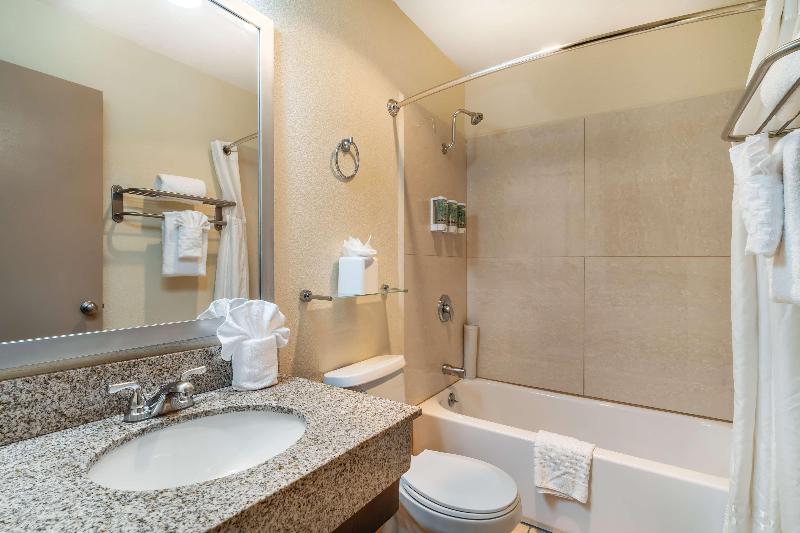 Best Western John Muir Inn image