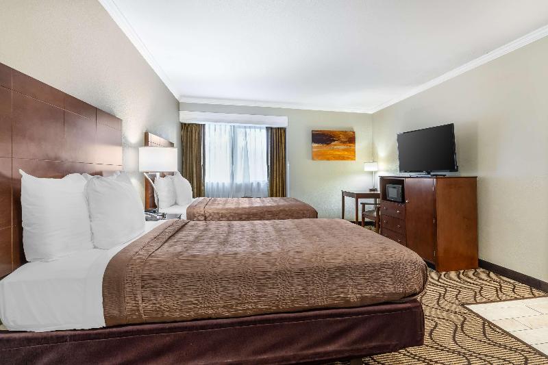 Best Western John Muir Inn image