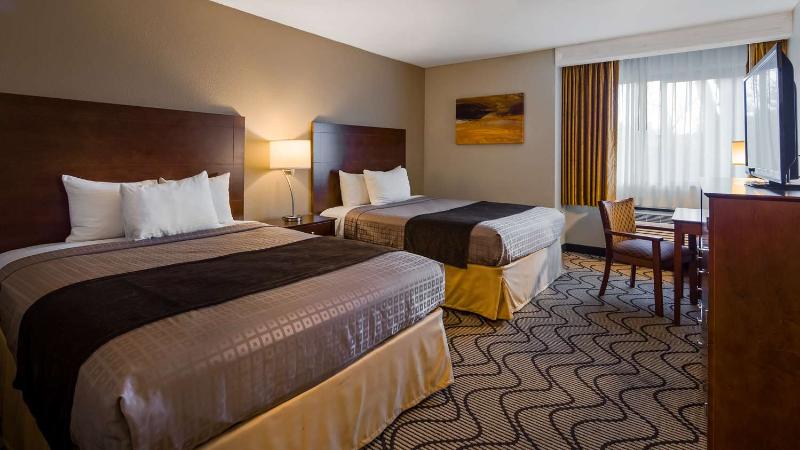 Best Western John Muir Inn image