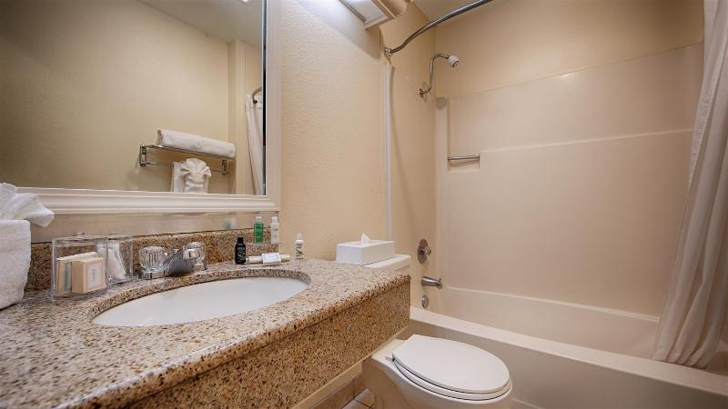 Best Western John Muir Inn image