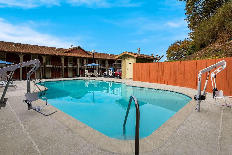 Best Western Willits Inn image