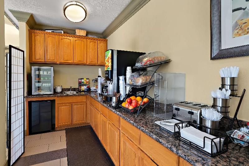 Best Western Willits Inn image