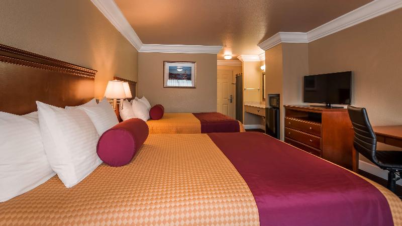 Best Western Willits Inn image