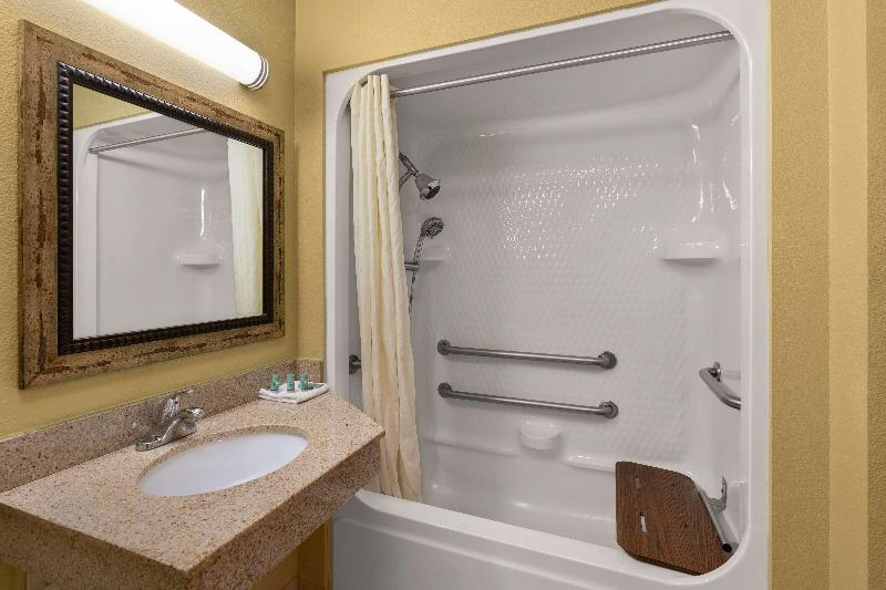 Best Western Willits Inn image