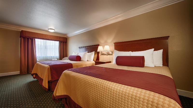 Best Western Willits Inn image