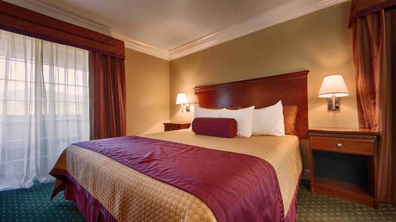 Best Western Willits Inn image
