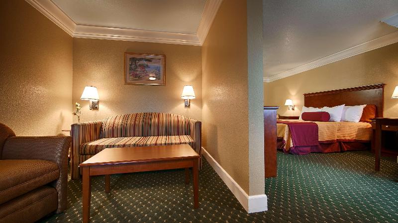 Best Western Willits Inn image