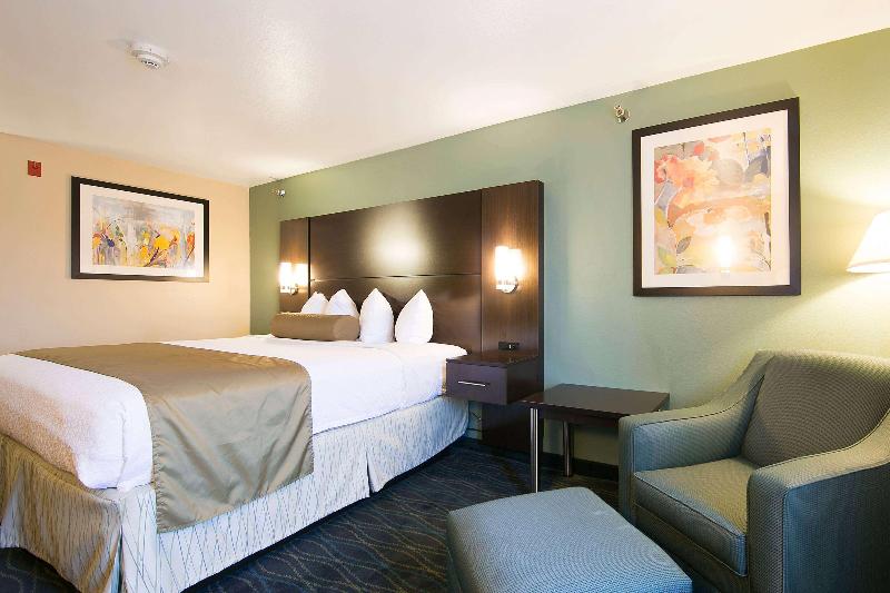 Baymont by Wyndham Marion OH image