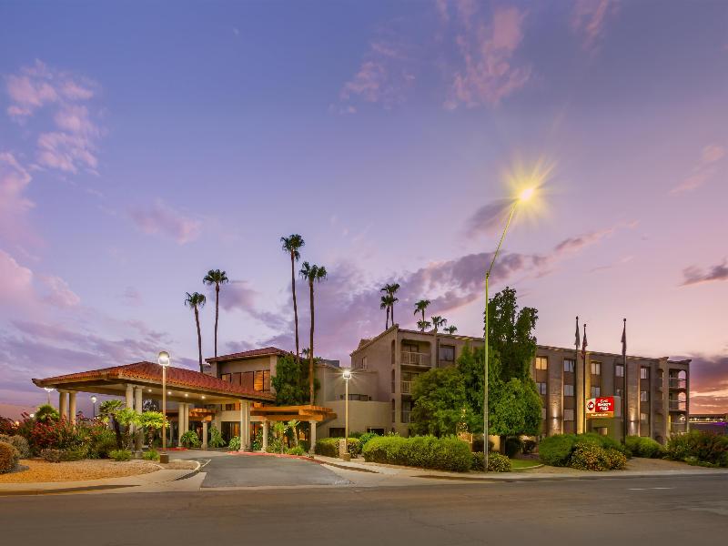 Best Western Plus Scottsdale Thunderbird Suites image