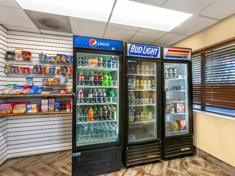 Best Western Plus Scottsdale Thunderbird Suites image