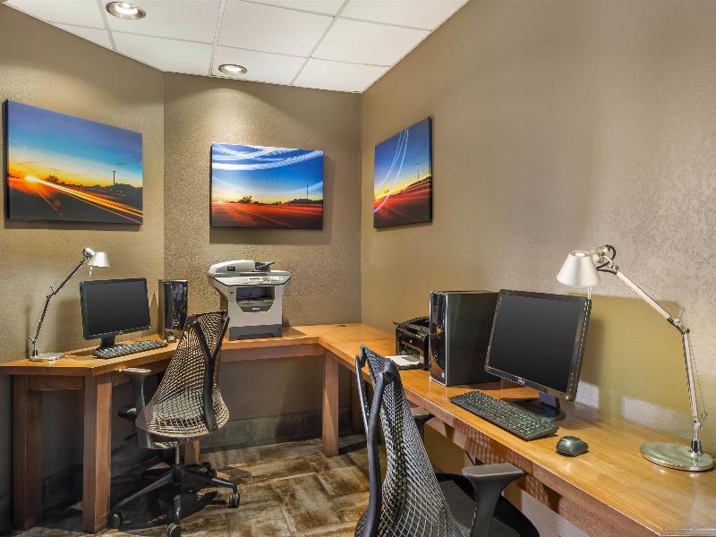 Best Western Plus Scottsdale Thunderbird Suites image