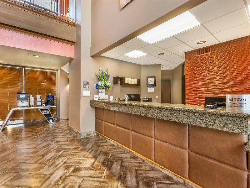 Best Western Plus Scottsdale Thunderbird Suites image