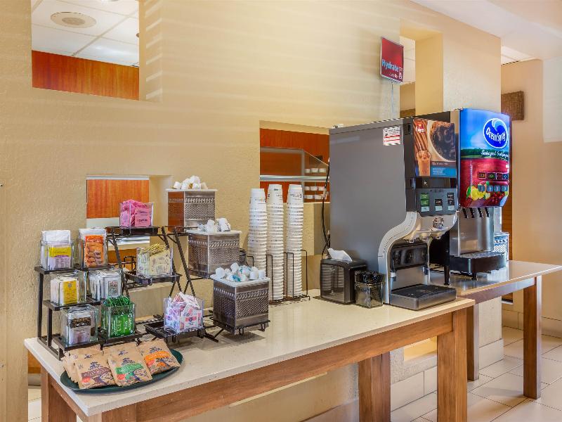 Best Western Plus Scottsdale Thunderbird Suites image