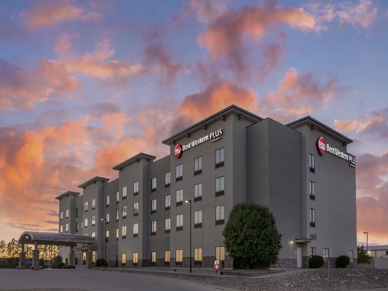Best Western Plus Williston Hotel & Suites image
