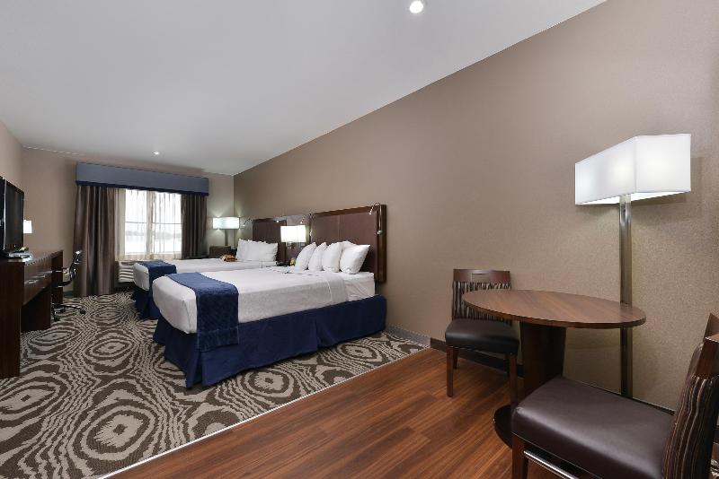 Best Western Plus Williston Hotel & Suites image