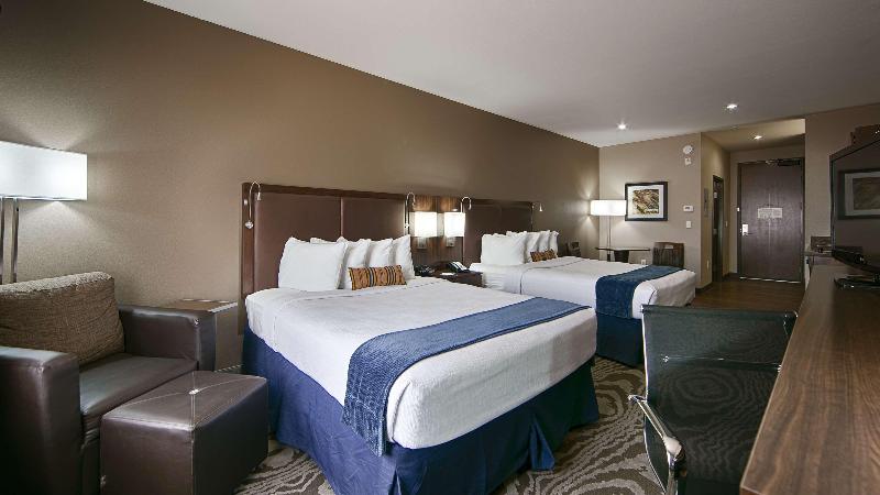 Best Western Plus Williston Hotel & Suites image