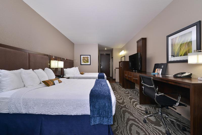 Best Western Plus Williston Hotel & Suites image