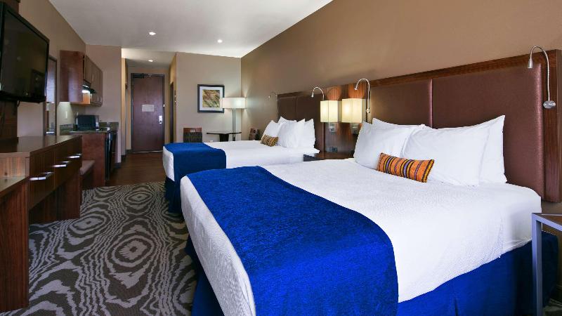 Best Western Plus Williston Hotel & Suites image