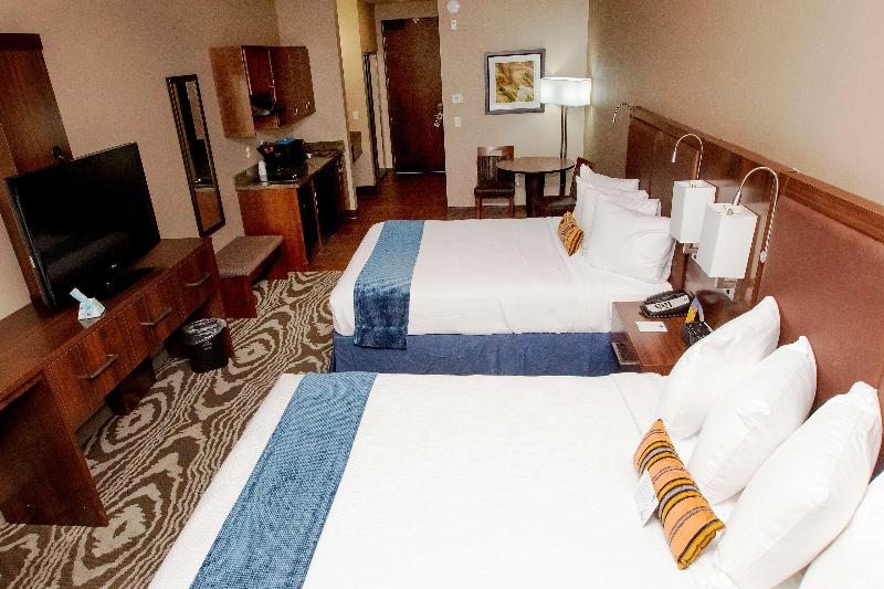 Best Western Plus Williston Hotel & Suites image