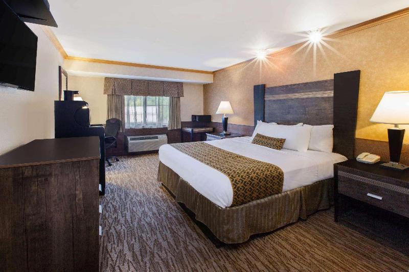 Baymont by Wyndham Pompton Plains/Wayne image