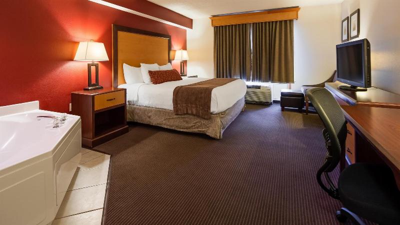 Best Western Plus Sidney Lodge image