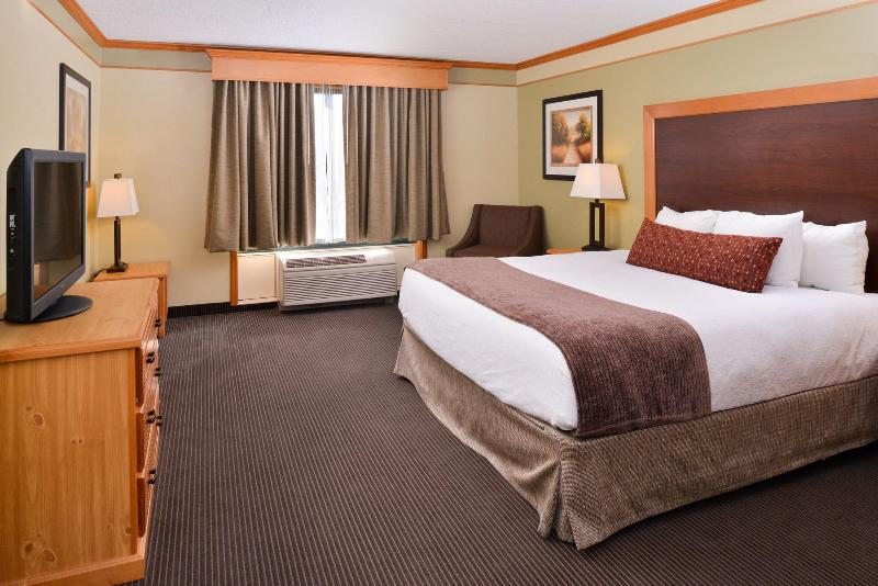 Best Western Plus Sidney Lodge image