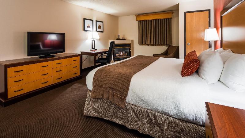 Best Western Plus Sidney Lodge image