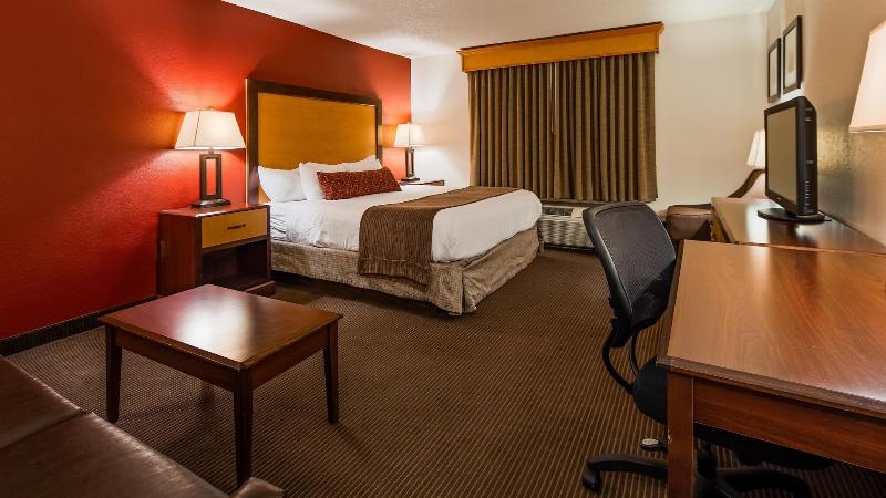 Best Western Plus Sidney Lodge image