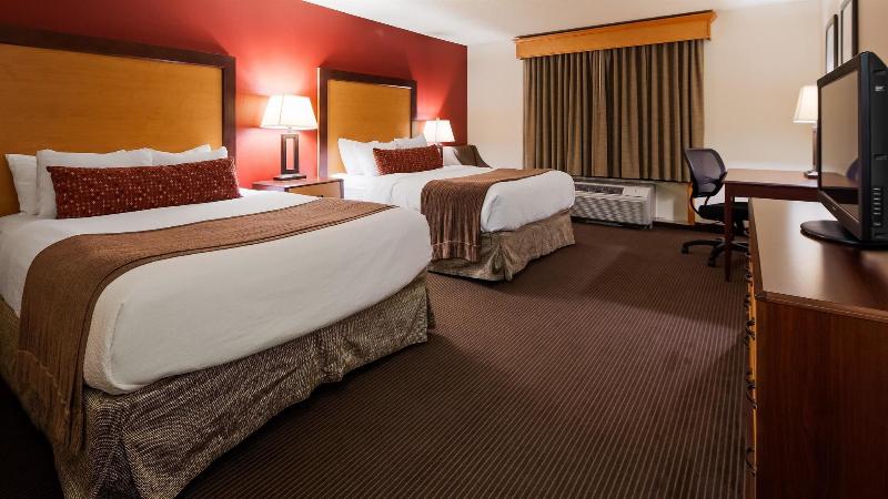 Best Western Plus Sidney Lodge image