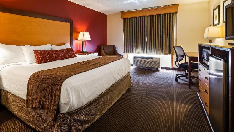 Best Western Plus Sidney Lodge image