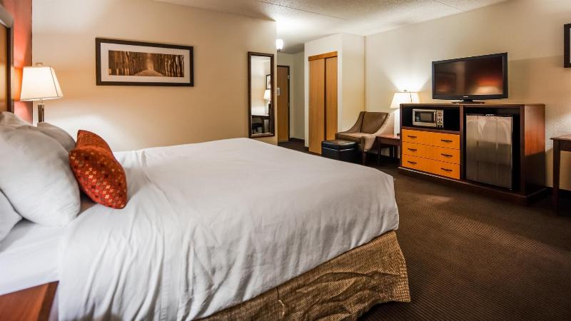 Best Western Plus Sidney Lodge image