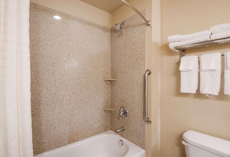 Best Western Shelby Inn & Suites image