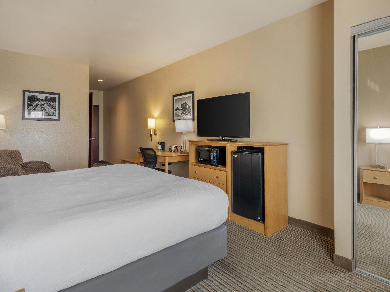 Best Western Shelby Inn & Suites image 4