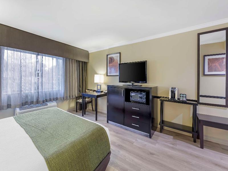 Best Western Canoga Park Motor Inn image