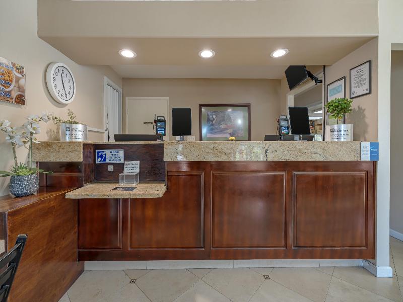 Best Western La Posada Motel image