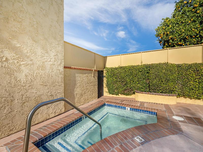 Best Western La Posada Motel image