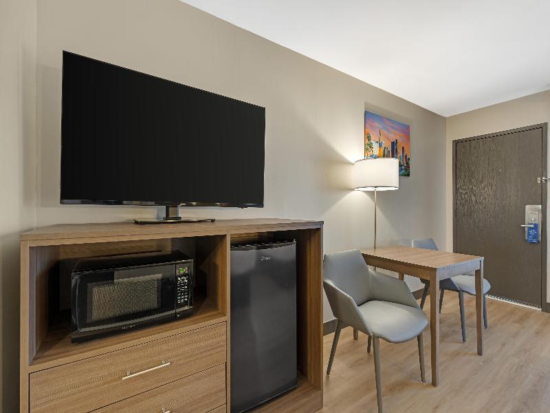Best Western La Posada Motel image