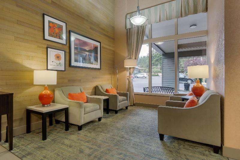 Best Western Plus Oak Harbor Hotel & Conference Ce image