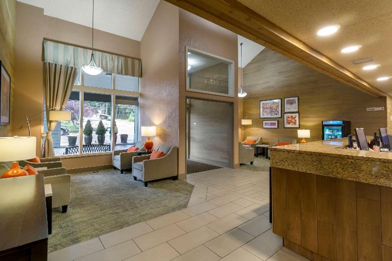 Best Western Plus Oak Harbor Hotel & Conference Ce image