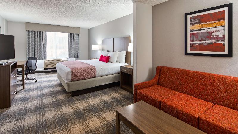 Best Western Plus Oak Harbor Hotel & Conference Ce image