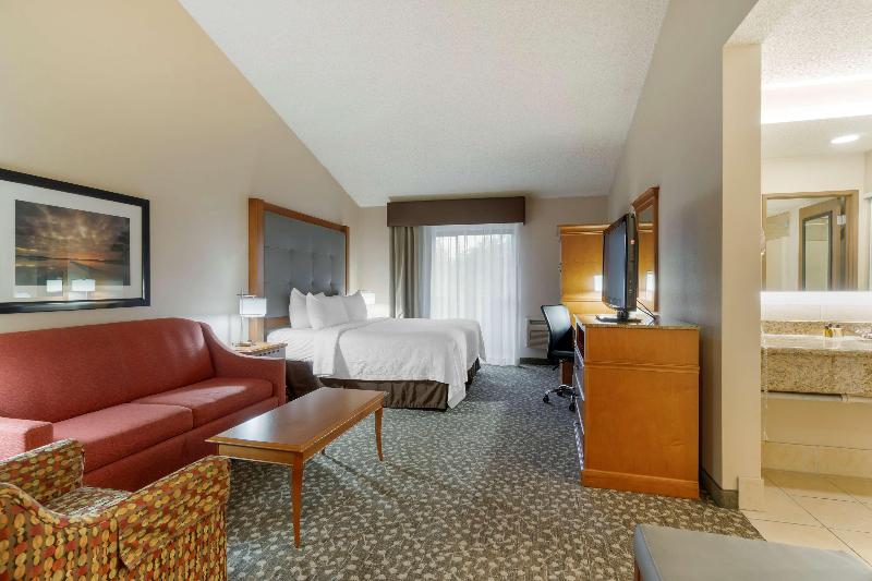 Best Western Plus Oak Harbor Hotel & Conference Ce image
