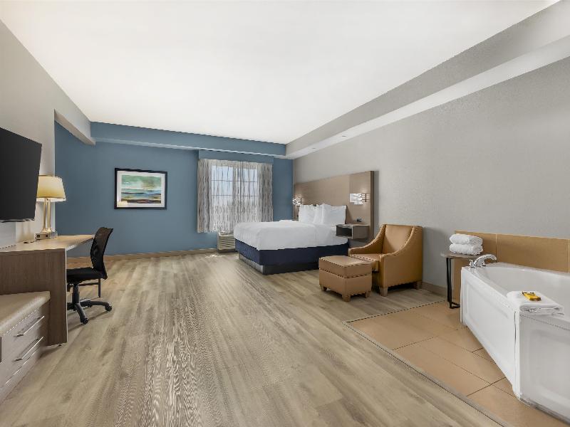 Best Western Plus Fort Worth Forest Hill Inn & Sui image