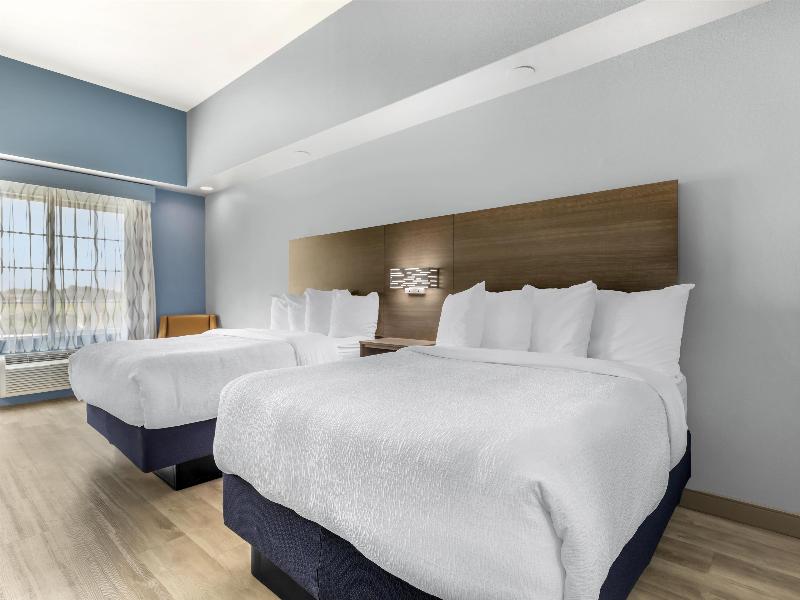 Best Western Plus Fort Worth Forest Hill Inn & Sui image