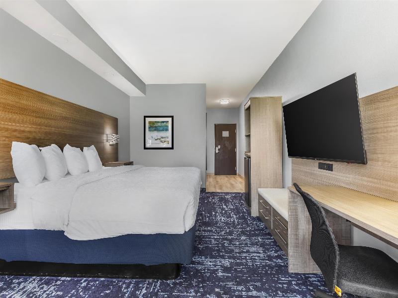 Best Western Plus Fort Worth Forest Hill Inn & Sui image