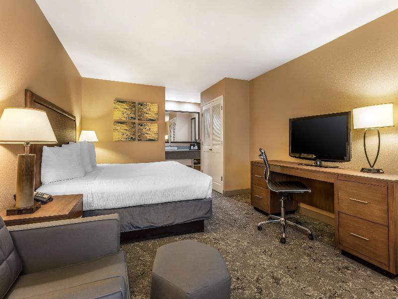 Best Western Plus Inn Scotts Valley image