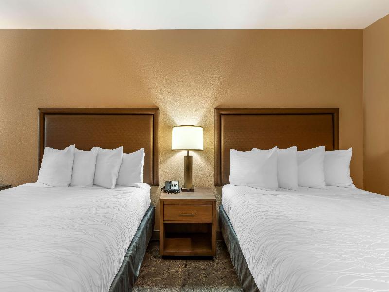 Best Western Plus Inn Scotts Valley image