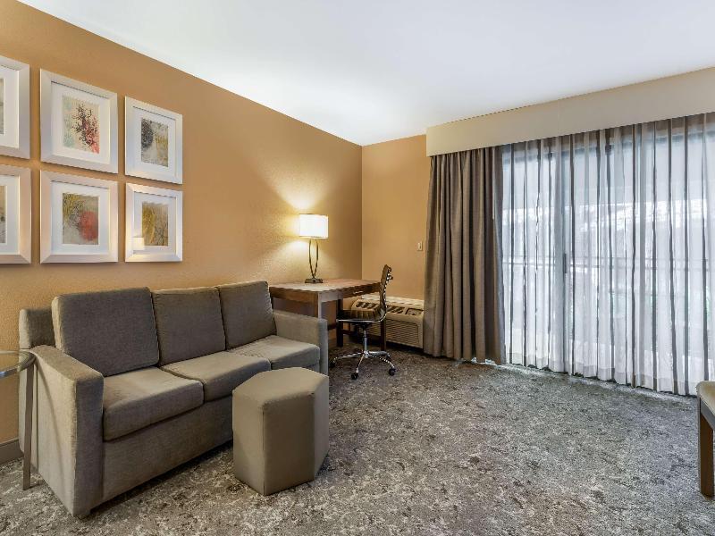 Best Western Plus Inn Scotts Valley image