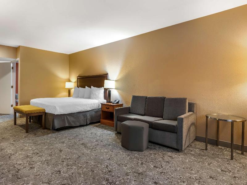 Best Western Plus Inn Scotts Valley image