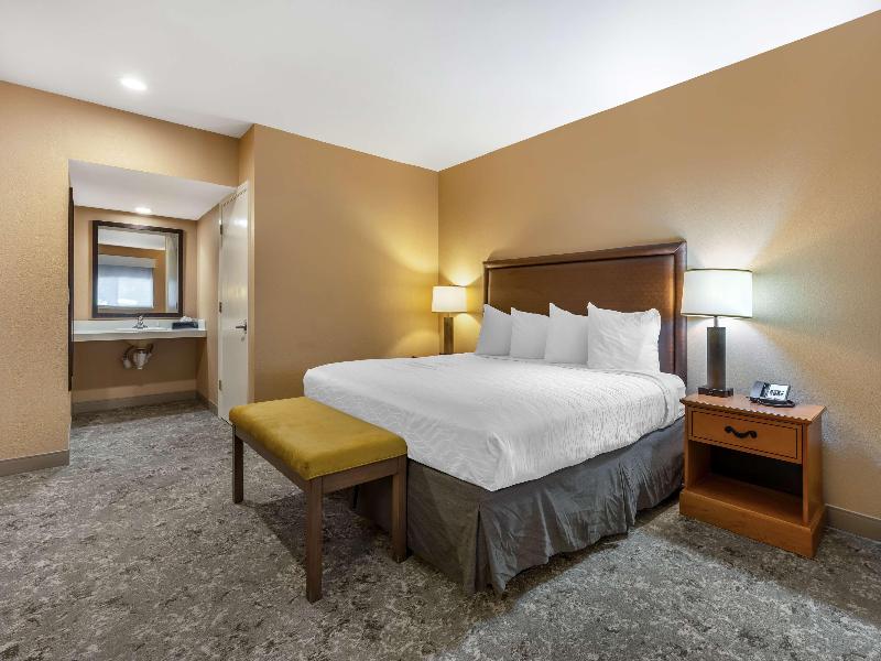 Best Western Plus Inn Scotts Valley image